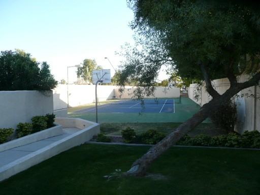 2176 E Aspen Dr - Photo 3 of 9