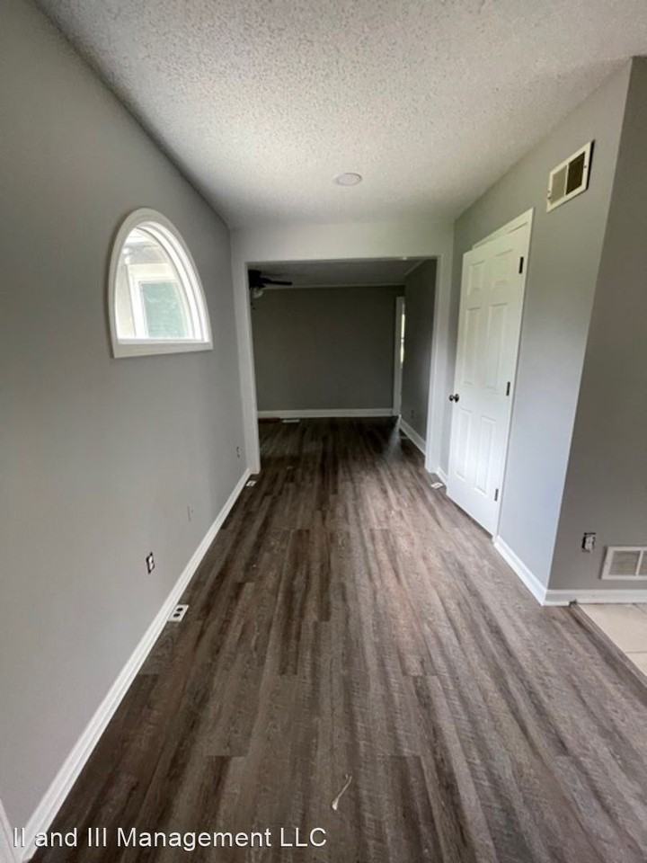 8024 Antioch Rd - Photo 2 of 27