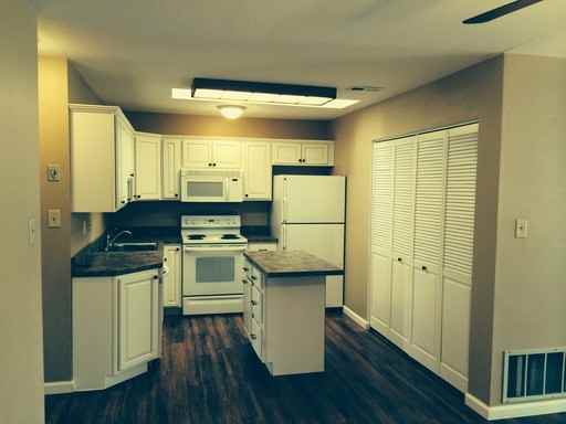 252 Highland Village Dr - Photo 3 of 8