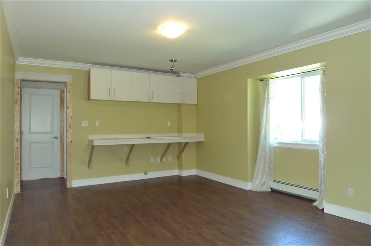 14265 103a Ave - Photo 3 of 5