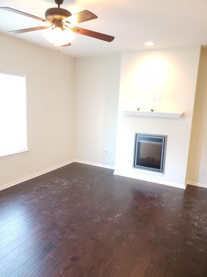 6410 Darnell St #6410 - Photo 2 of 8