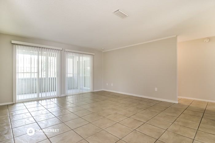 1035 Country Club Blvd - Photo 3 of 16