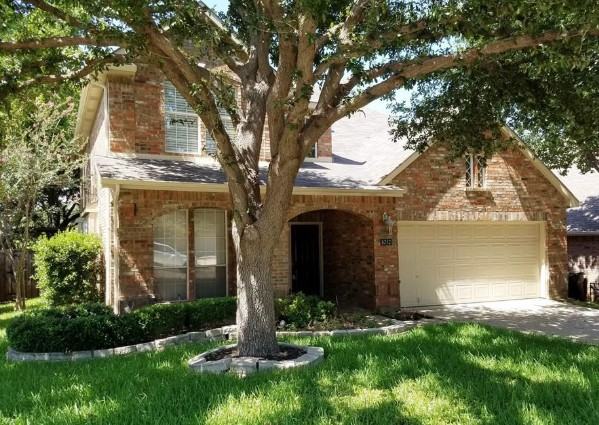 1032 Sugarberry Ln - Photo 2 of 26