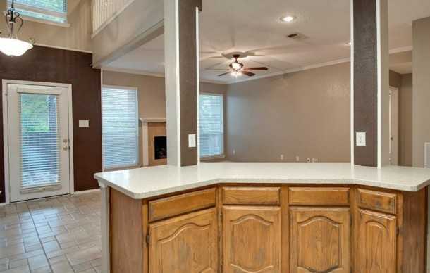 1032 Sugarberry Ln - Photo 5 of 26