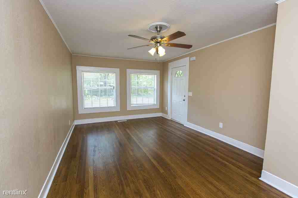 1149 Skyline Dr - Photo 3 of 11