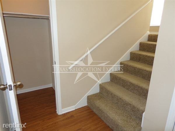 13155 Scarsdale St - Photo 3 of 12