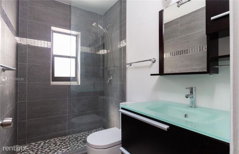 28 Roberts St - Photo 2 of 10