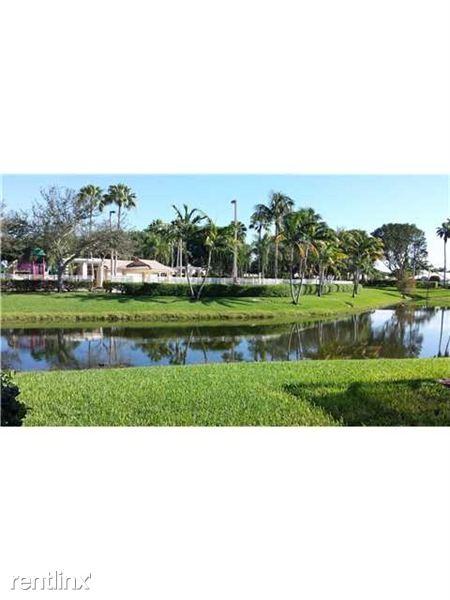 1871 SW 116th Way #1871 - Photo 2 of 4