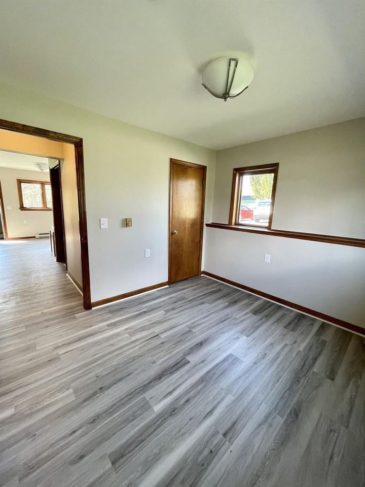 5 Prospect St - Photo 3 of 7