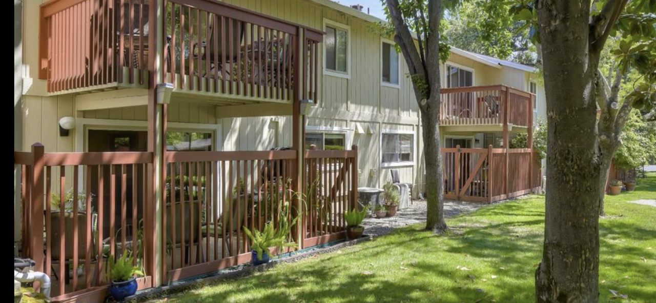 16 Salvatore Drive - Photo 4 of 9