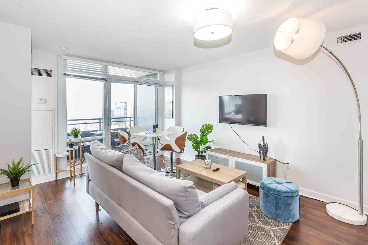 25 Telegram Mews #3811