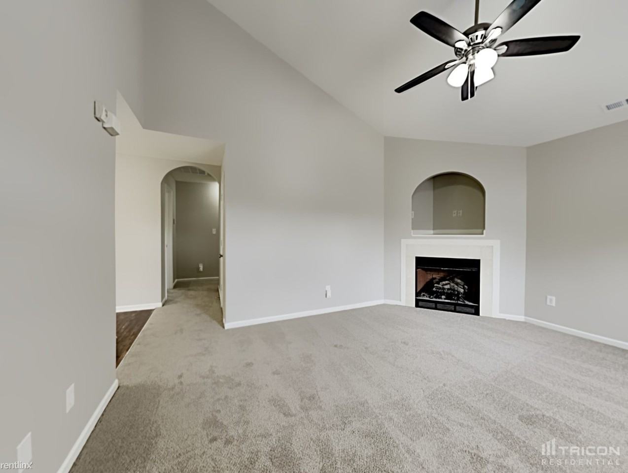 4160 Canyon Creek Ln - Photo 3 of 16