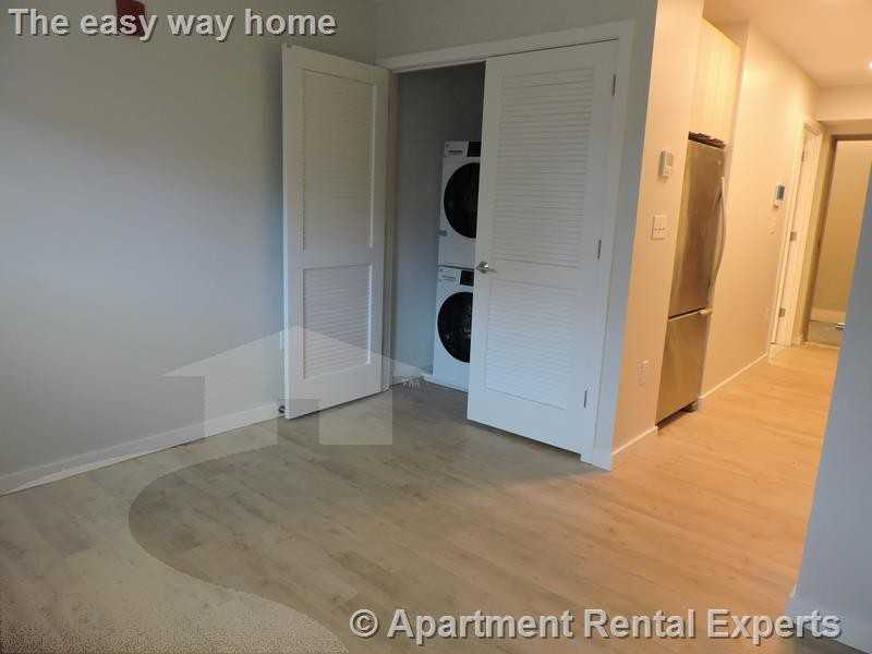 10 Soden St #006 - Photo 4 of 8