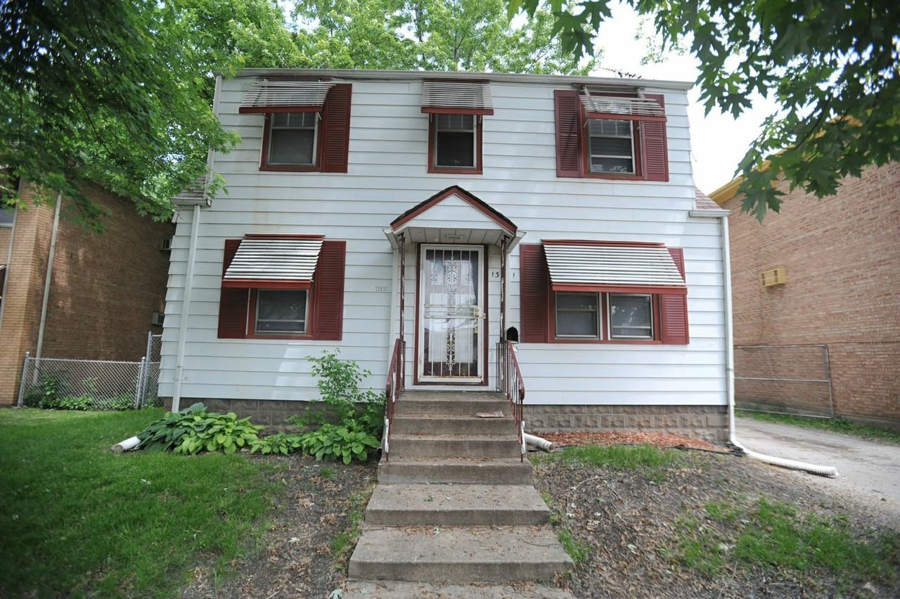 13931 S Wentworth Ave - Photo 2 of 10