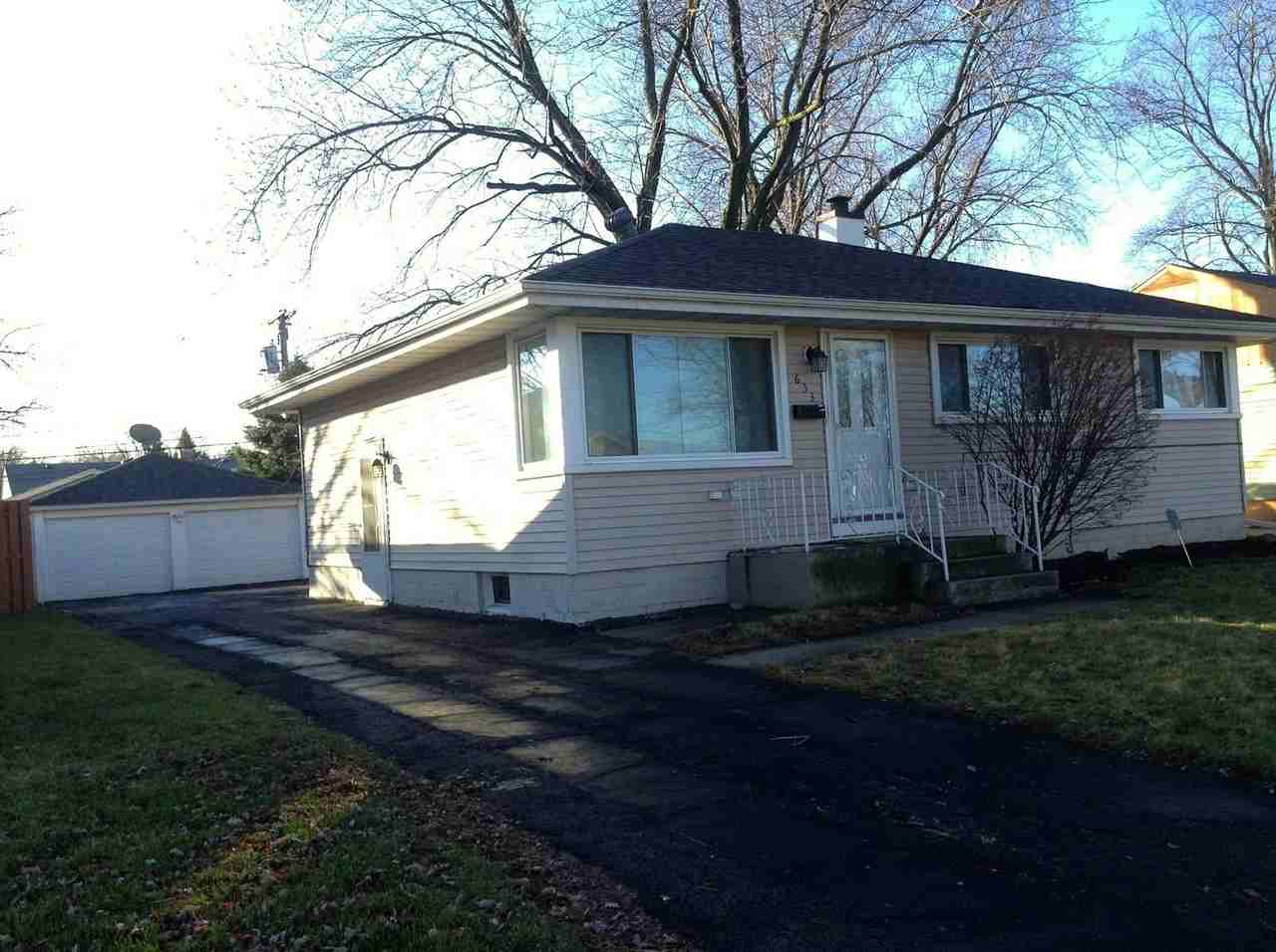 633 E 162nd Pl - Photo 2 of 13