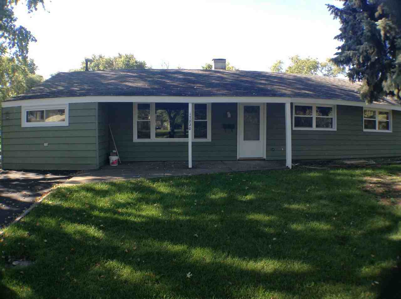 17820 Baker Ave - Photo 2 of 13