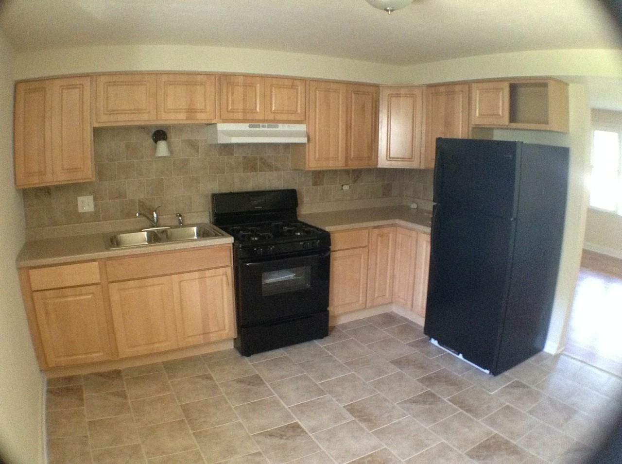 17820 Baker Ave - Photo 3 of 13