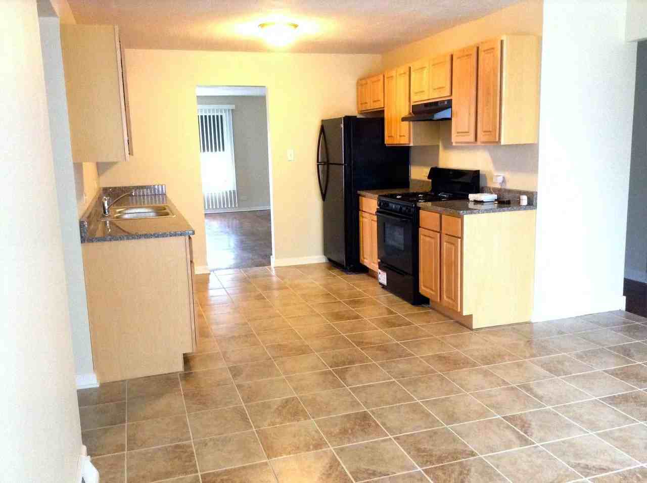 3209 Woodworth Pl - Photo 3 of 10