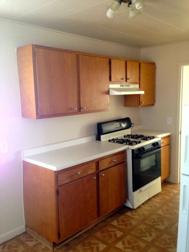 225 N Fairlawn Dr - Photo 2 of 10