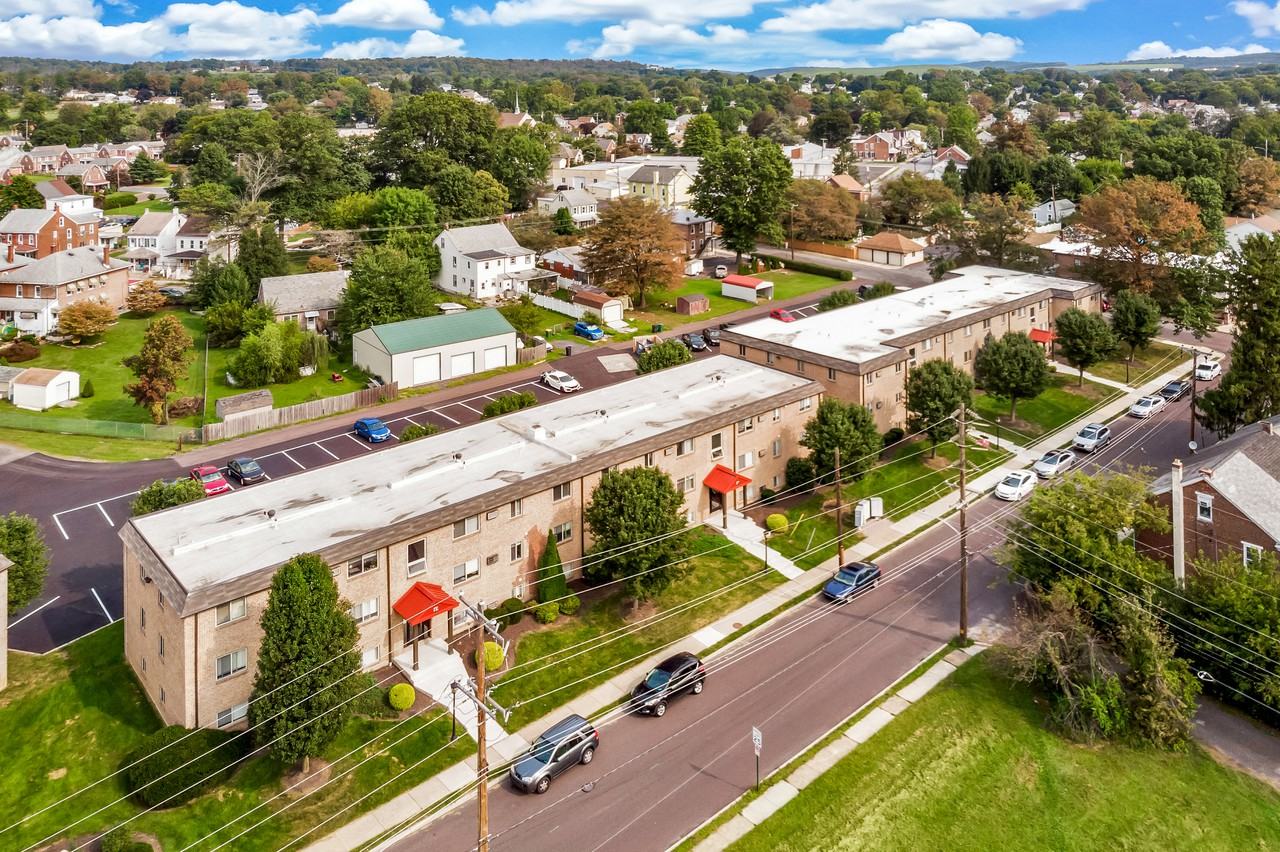 33 West Vine Street B5, Stowe, PA 19464 1 Bedroom Apartment for Rent