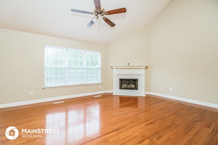3012 Sir Barton Ct - Photo 3 of 15