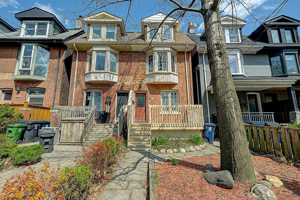 Carlaw Ave & Dundas St E Upper, Toronto, ON M4M 2T8 1 Bedroom