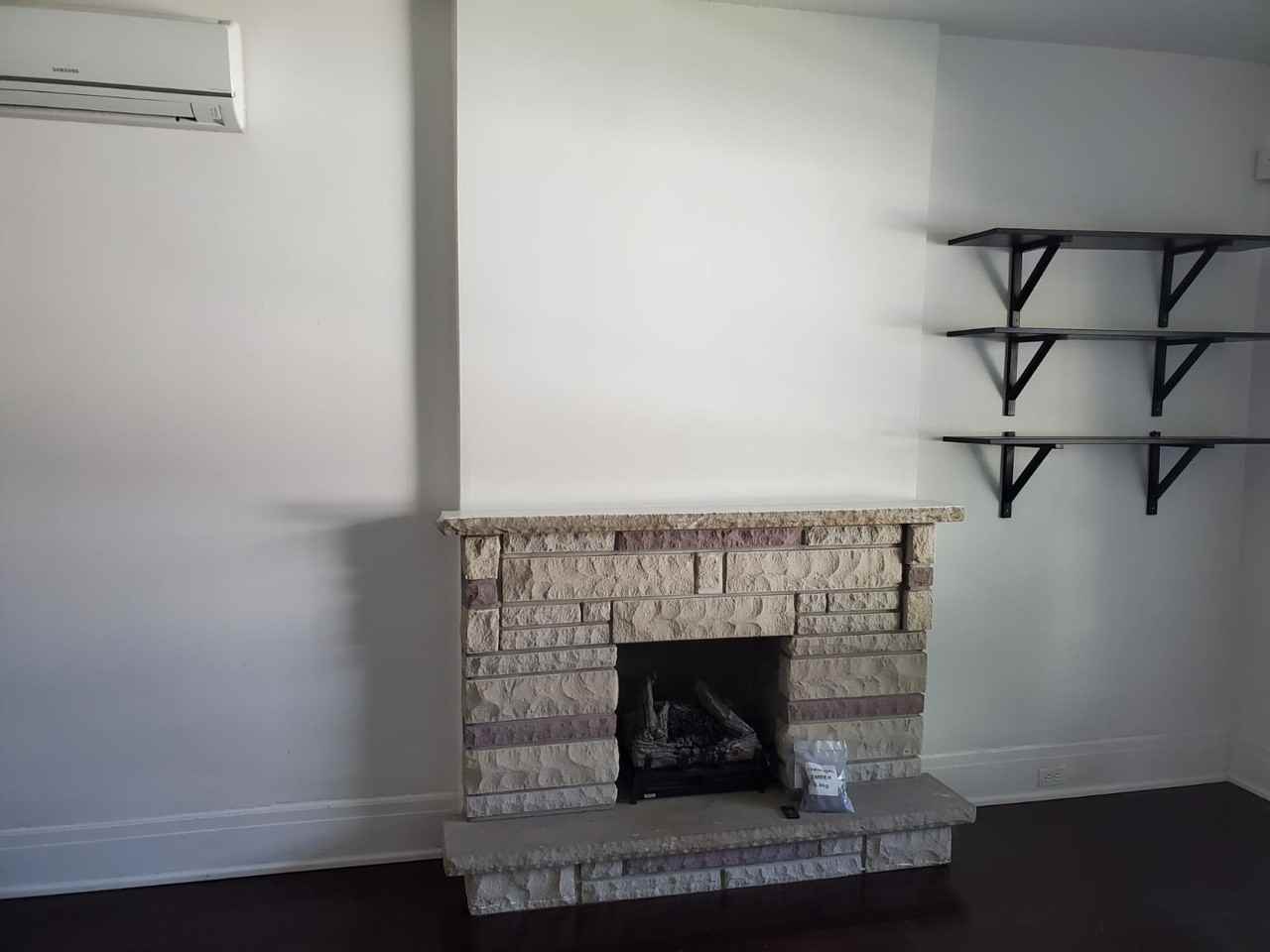 2 Bedroom Main Floor Well Maintained, Nice Community - Photo 4 of 16