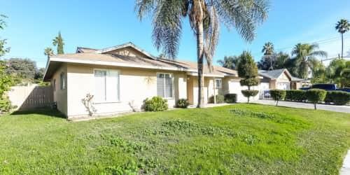 5713 Wisteria Dr - Photo 3 of 29