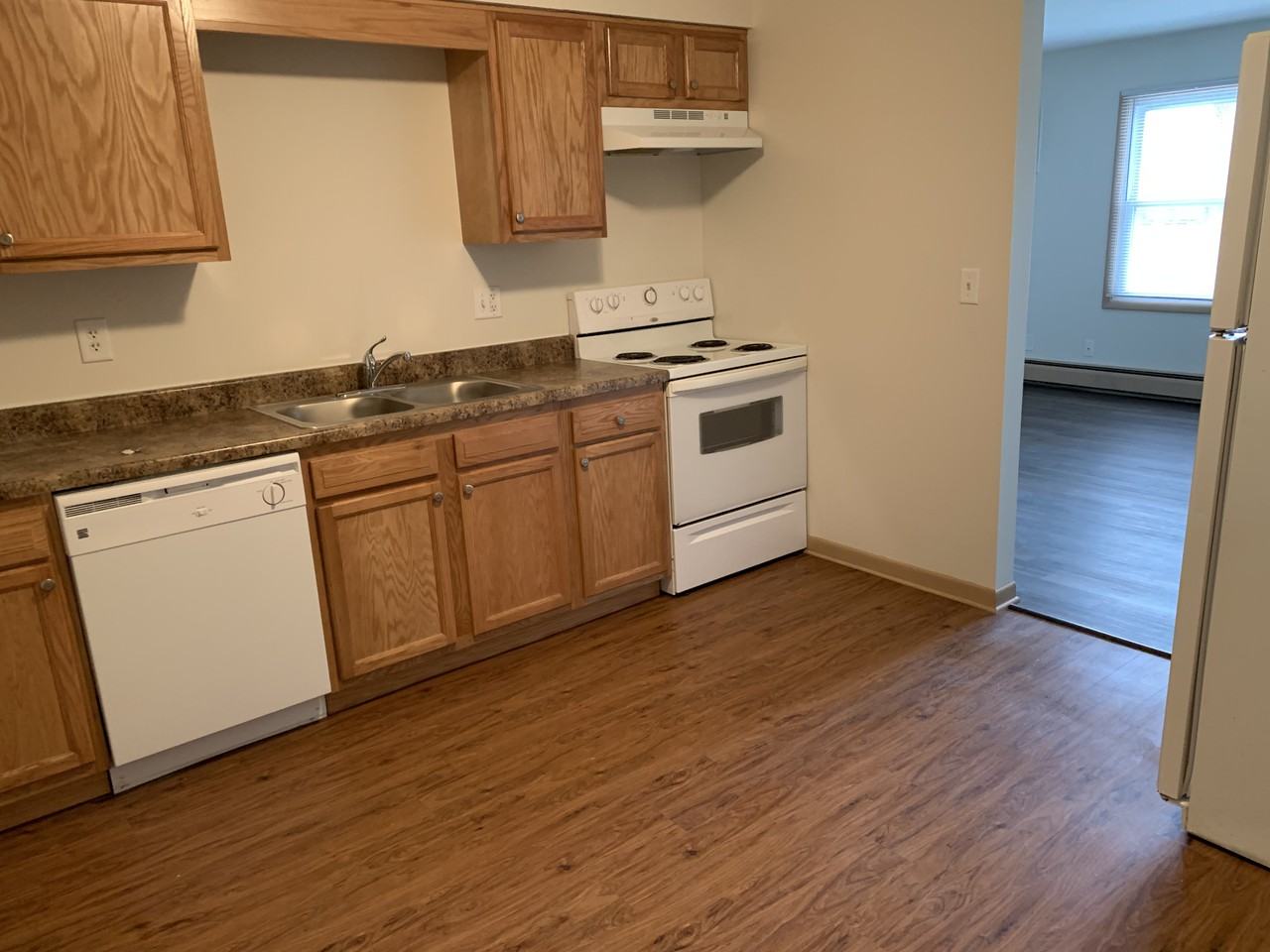 108 West Jessen Street - Photo 2 of 11