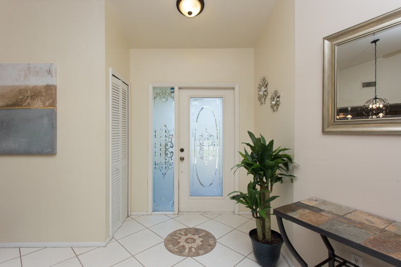 223 Southwest 42nd Street #1 - Photo 6 of 50