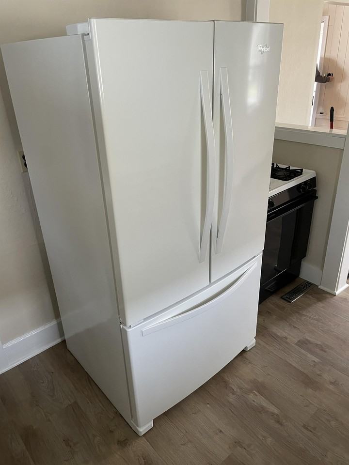 1628 Dewey Ave #1 - Photo 3 of 6