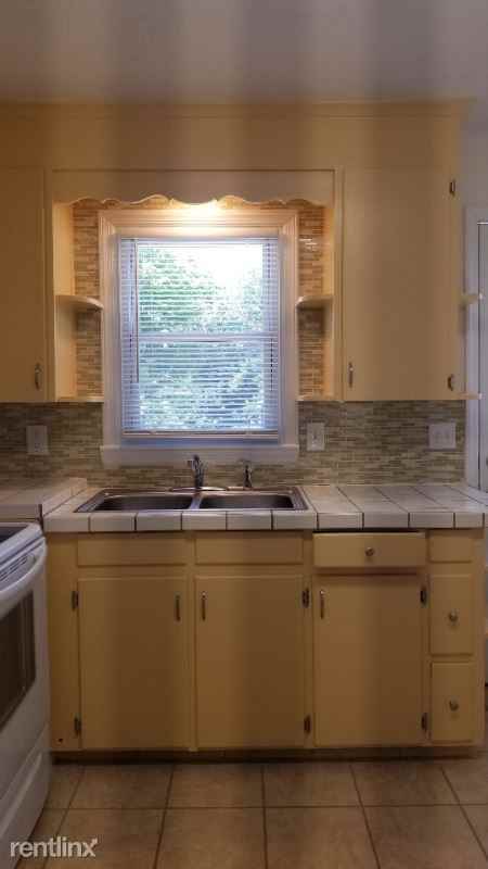 303 Culbreth Ave - Photo 3 of 24