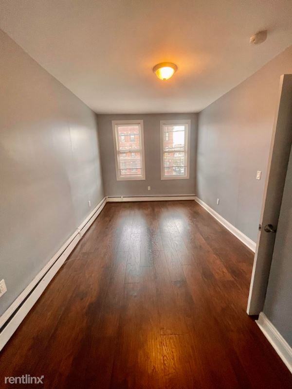 673 673 JOHN F KENNEDY BLVD 2M - Photo 3 of 5