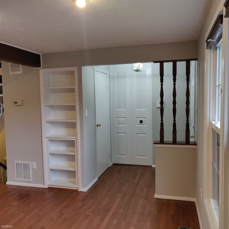 1206 Twig Ter - Photo 3 of 33