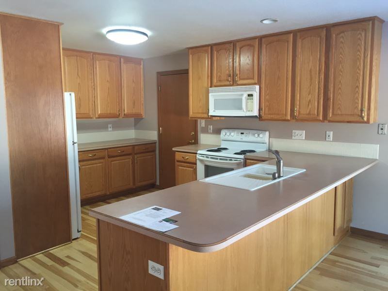 3175 Worthington Ave - Photo 3 of 14