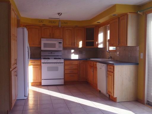 9914 Crestwood Dr - Photo 2 of 16