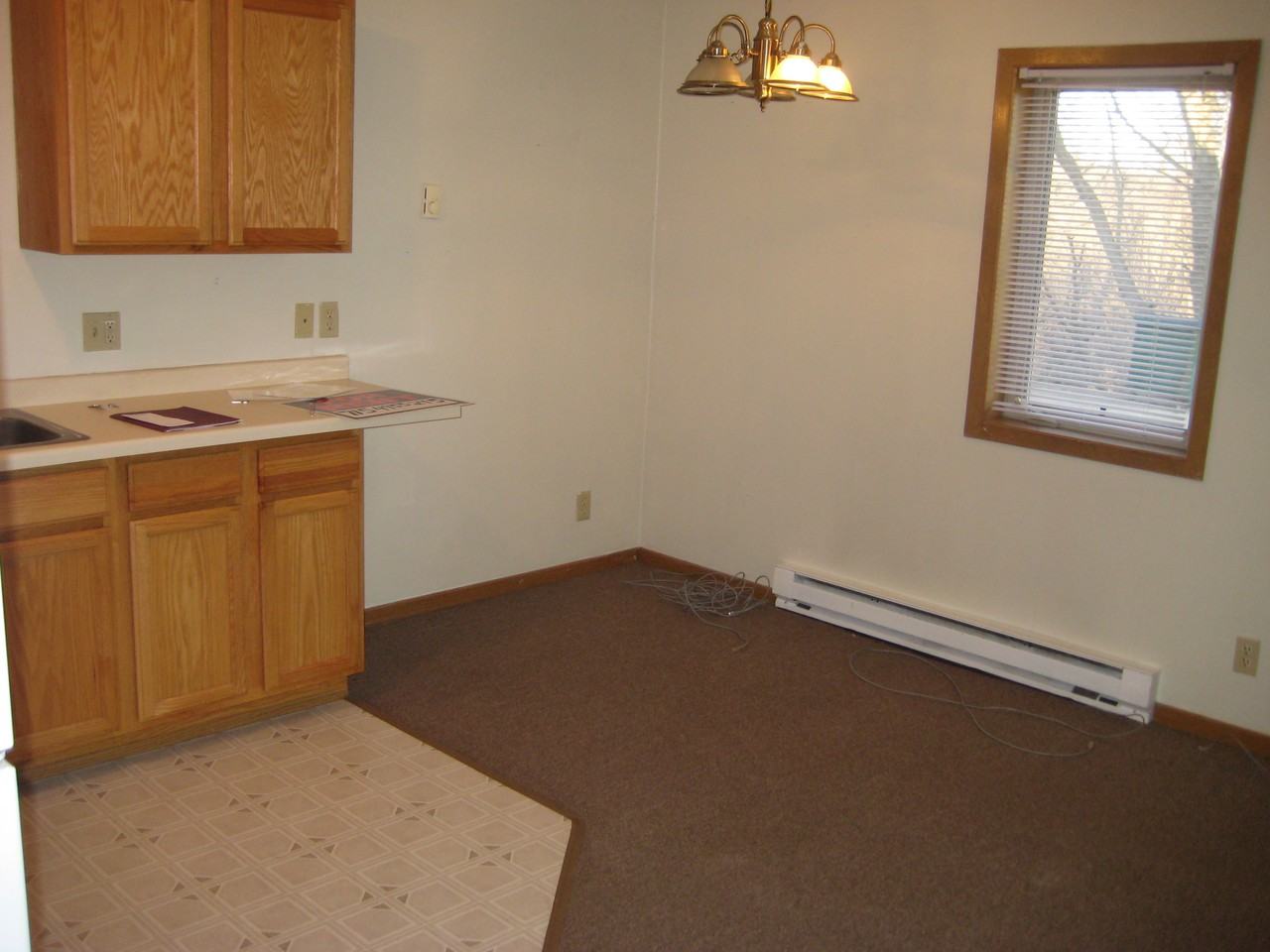 123 Main St - Photo 2 of 6