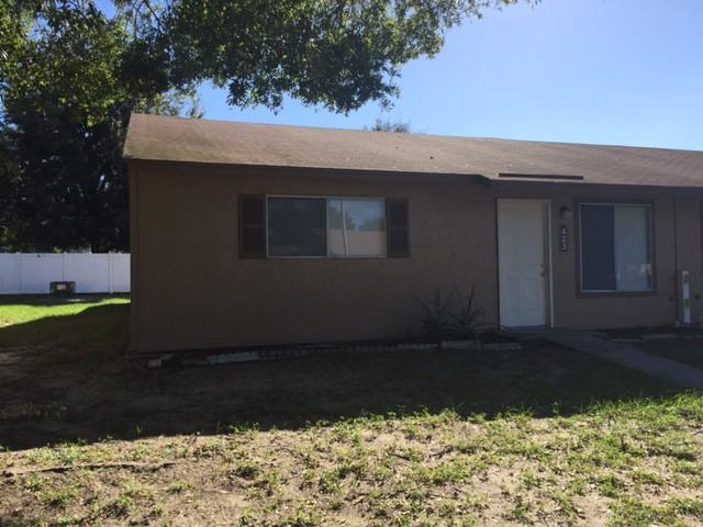 423 E Rosewood Ln - Photo 2 of 12