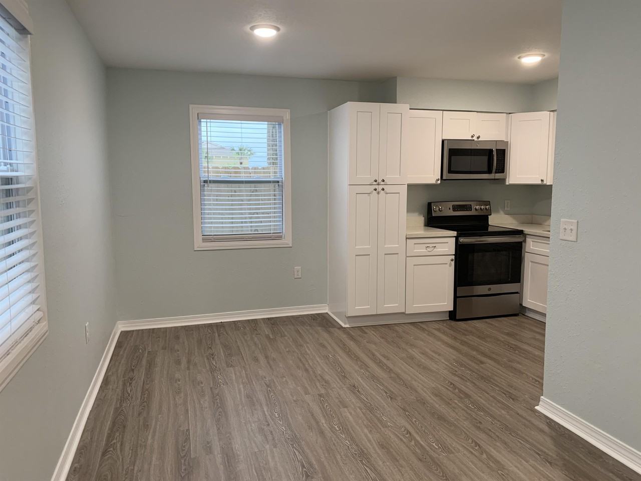 723 Berthe AvenueUnit #214 - Photo 4 of 8