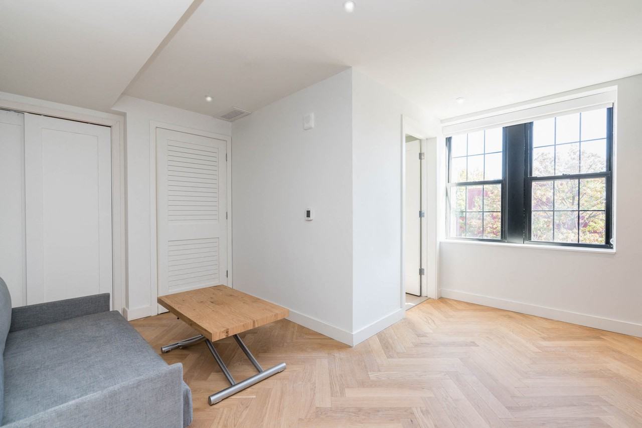 The Stanton - Photo 6 of 50