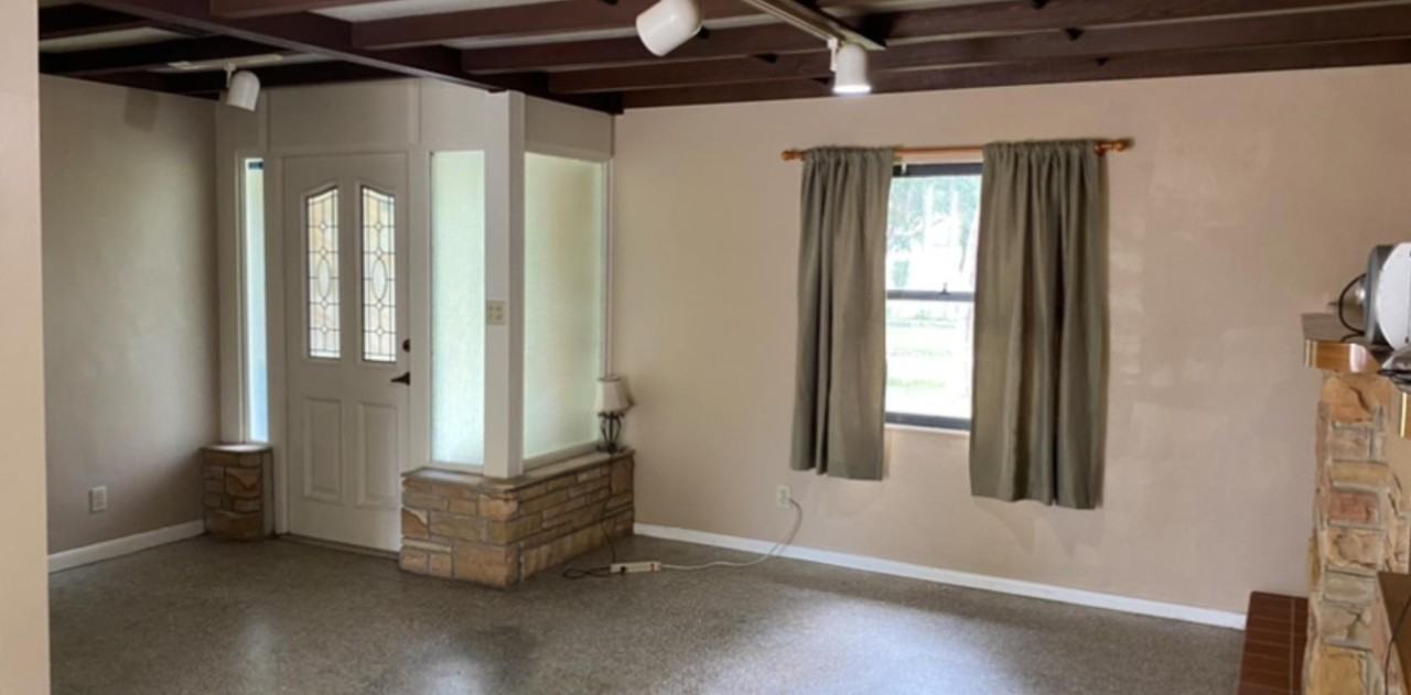 335 Vesta Cir - Photo 2 of 4