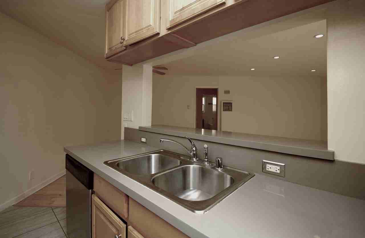 C&S Apartments Palms - Photo 3 of 7