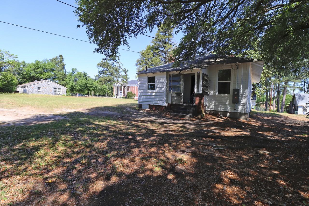 2210 High Street - Photo 3 of 43