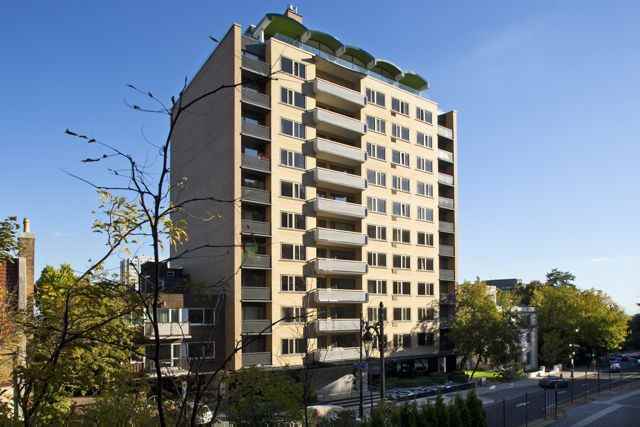 1400 Avenue des Pins Ouest #1003