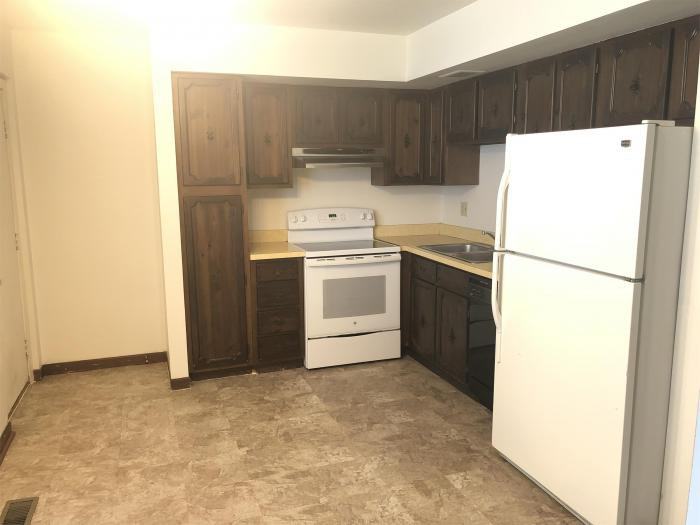 722 Pleasant Dr - Photo 2 of 7