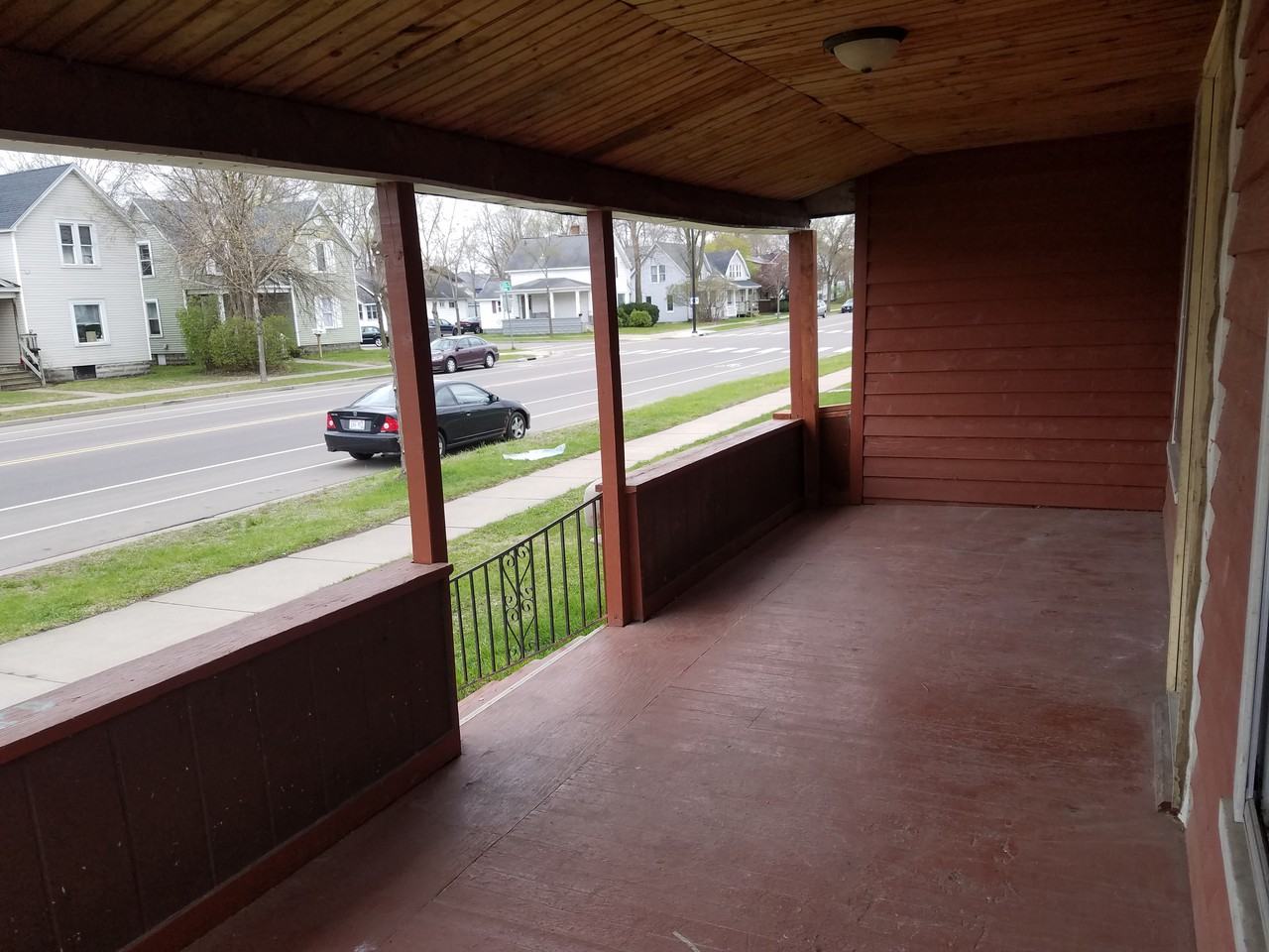 730 Water St - Photo 2 of 16