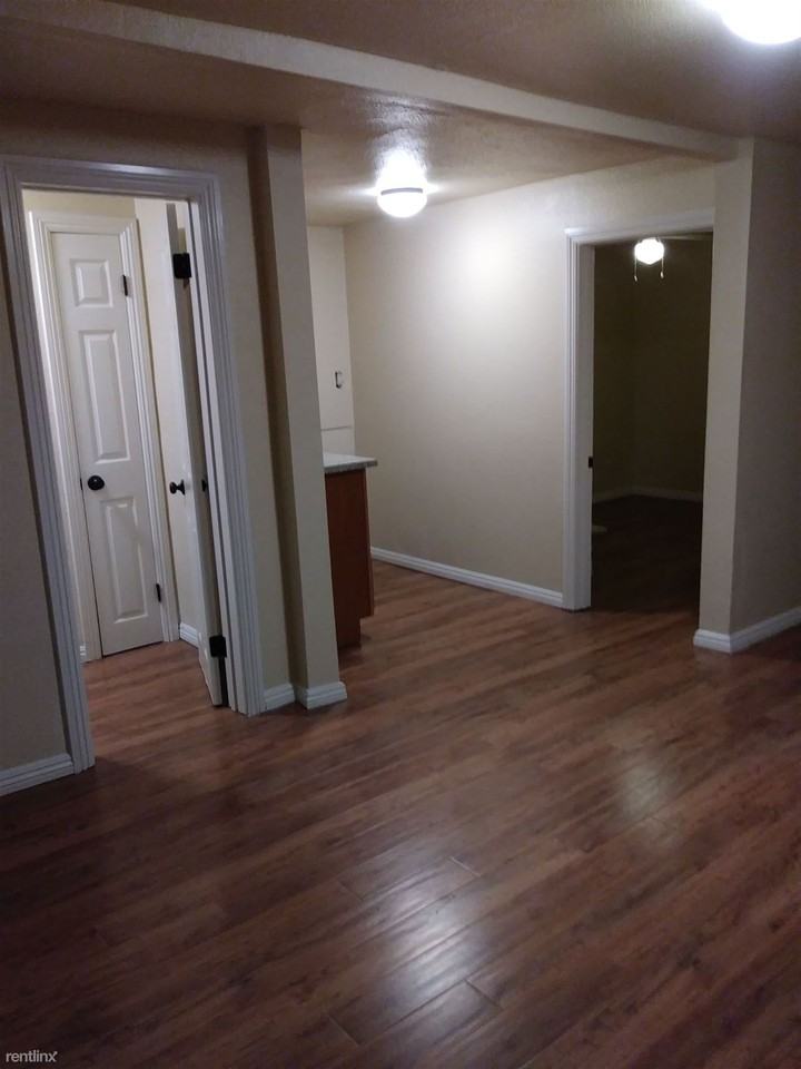 1209 E 40th Pl - Photo 3 of 7