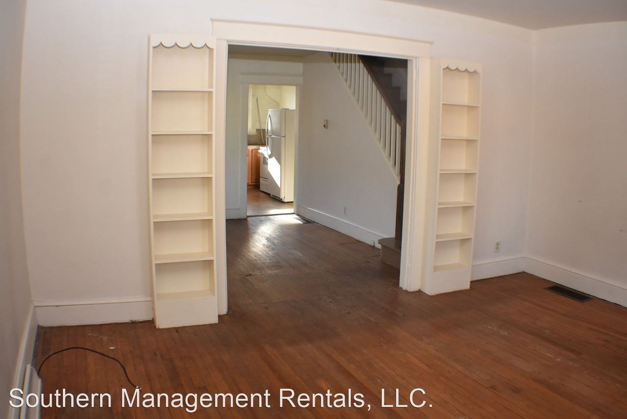 1100 W Princess St - Photo 2 of 8