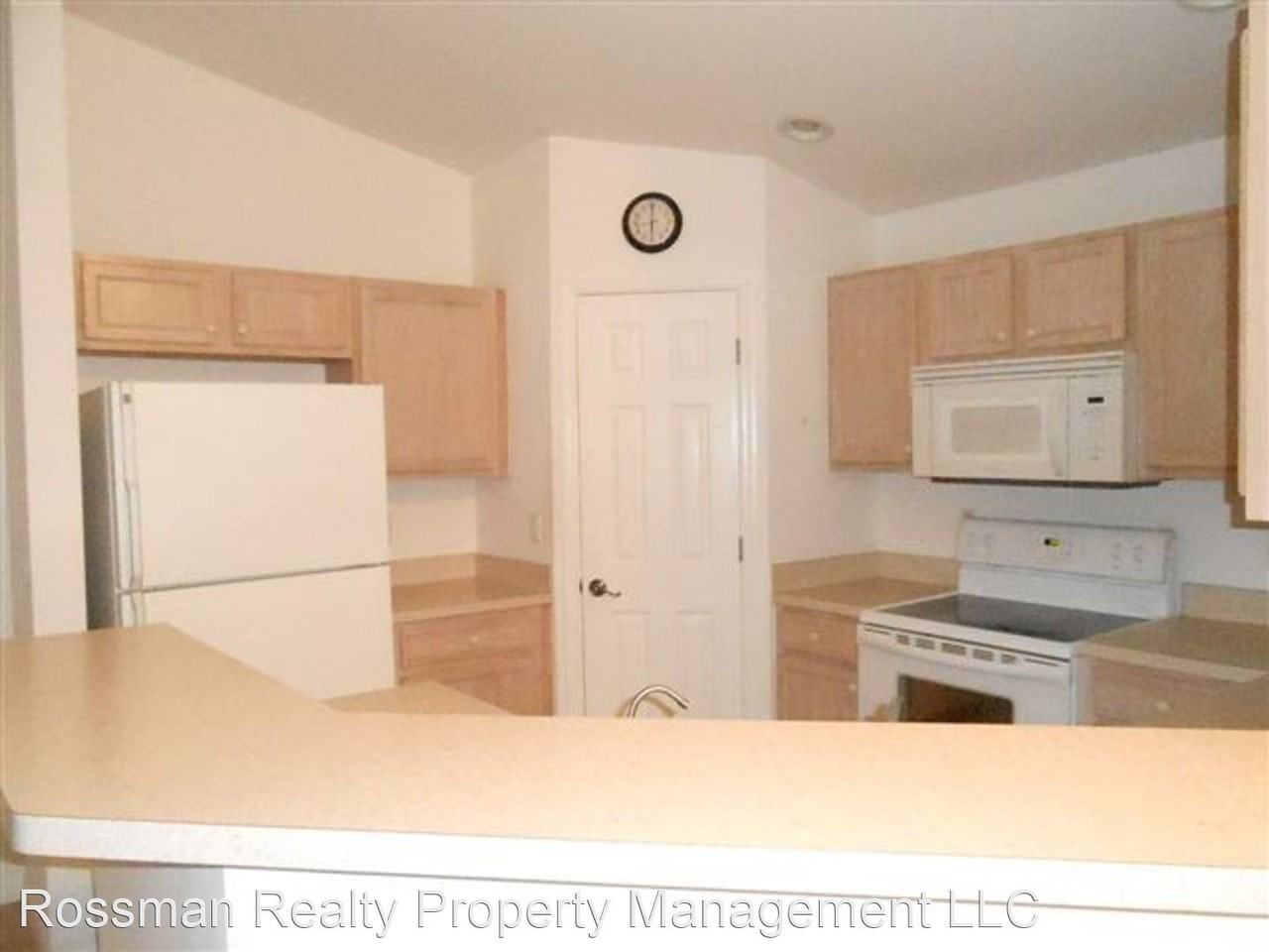 629/631 Hawthorne Ave - Photo 2 of 11