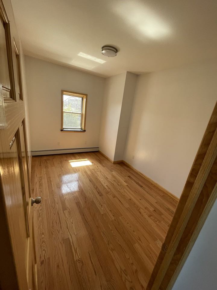 139-46 58th Avenue - Photo 2 of 6